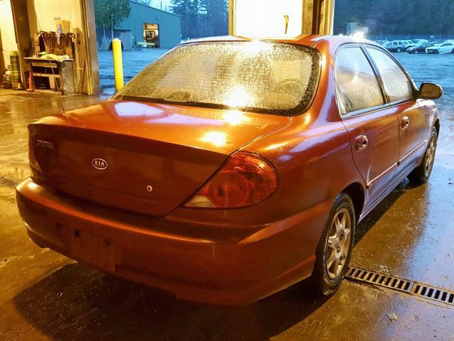 KNAFB121X35267781 - 2003 KIA SPECTRA BA MAROON photo 4