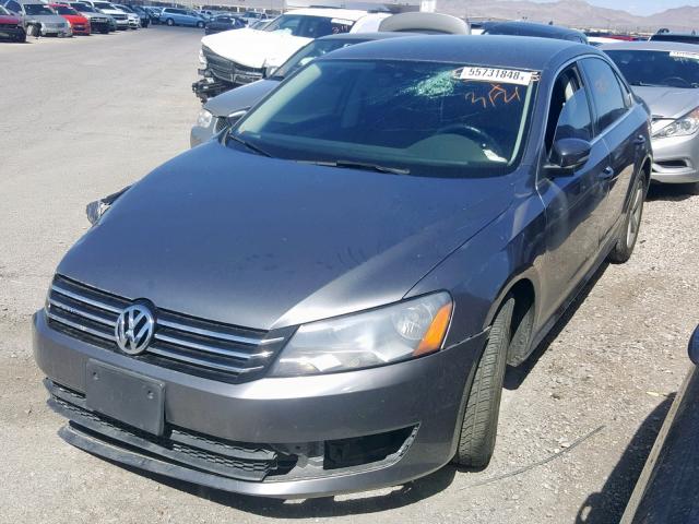 1VWBP7A39DC033604 - 2013 VOLKSWAGEN PASSAT SE GRAY photo 2