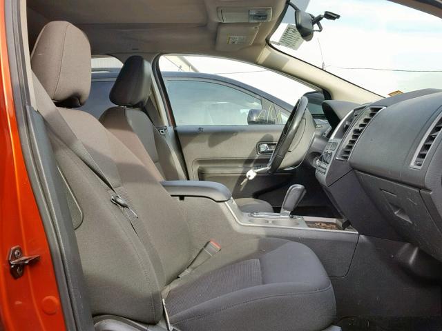 2FMDK38C68BA52959 - 2008 FORD EDGE SEL ORANGE photo 5