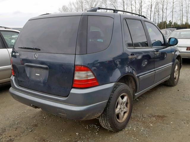 4JGAB54E4XA121034 - 1999 MERCEDES-BENZ ML 320 BLUE photo 4