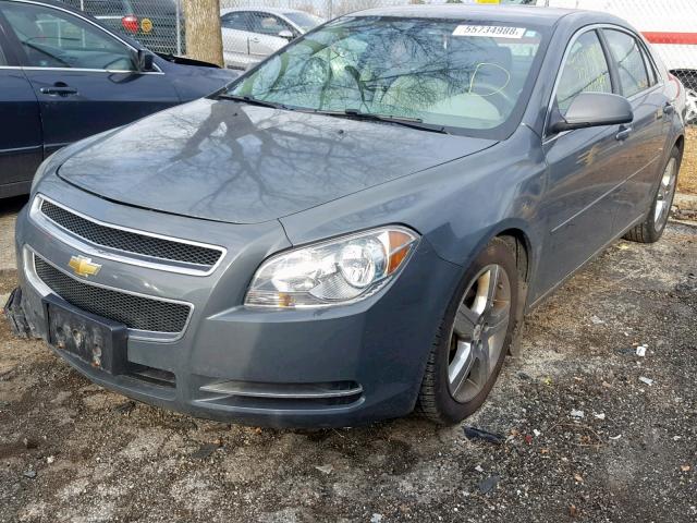 1G1ZJ577194211341 - 2009 CHEVROLET MALIBU 2LT GRAY photo 2