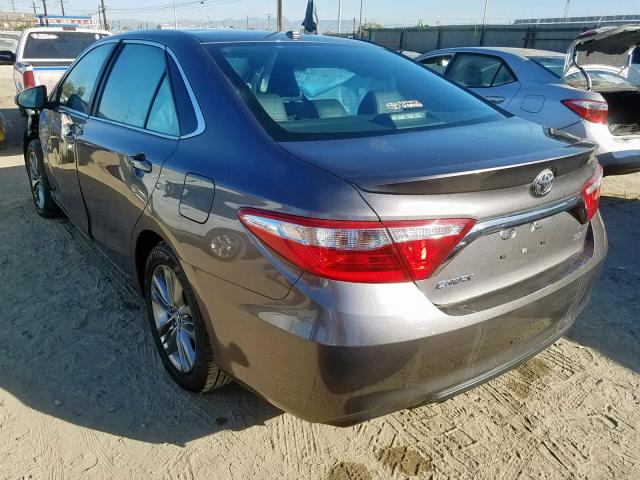 4T1BF1FK4HU308973 - 2017 TOYOTA CAMRY LE GRAY photo 3