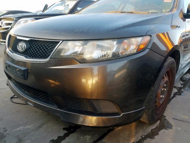 KNAFU4A20A5843686 - 2010 KIA FORTE EX CHARCOAL photo 9