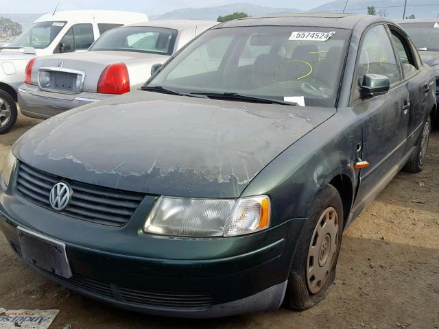 WVWMA63B5XE096932 - 1999 VOLKSWAGEN PASSAT GLS GREEN photo 2