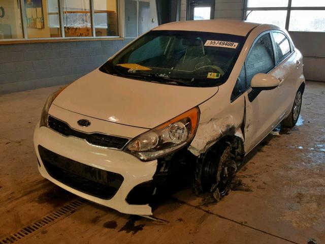 KNADN5A30D6113228 - 2013 KIA RIO EX WHITE photo 2