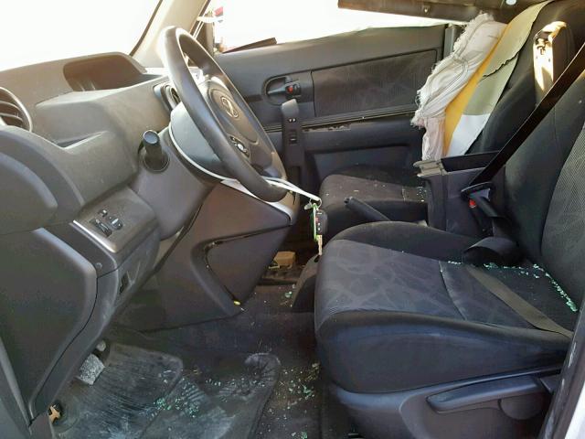 JTLZE4FE5FJ079028 - 2015 TOYOTA SCION XB Ақ фото 5