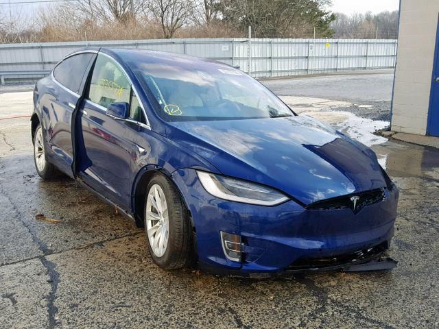 5YJXCDE2XJF122813 - 2018 TESLA MODEL X BLUE photo 1