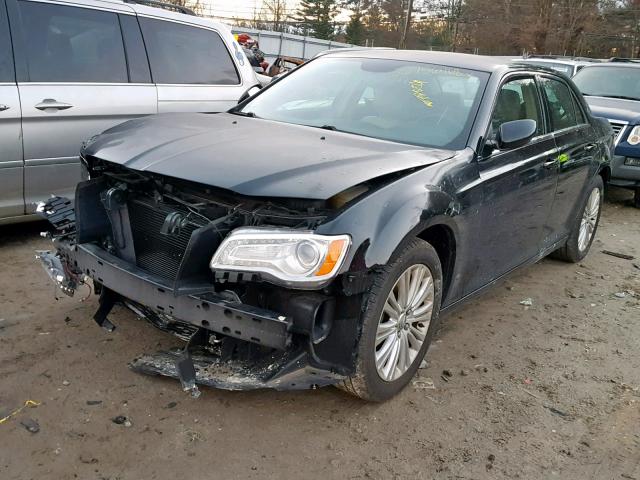 2C3CCARG4DH595399 - 2013 CHRYSLER 300 BLACK photo 2