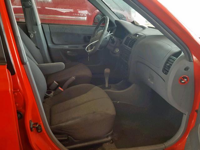 KMHCG45C75U605163 - 2005 HYUNDAI ACCENT GL RED photo 5