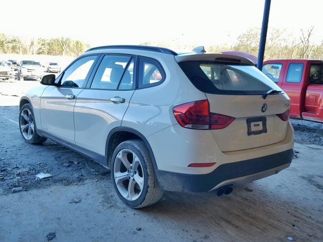 WBAVM5C57DVV89830 - 2013 BMW X1 XDRIVE3 WHITE photo 3