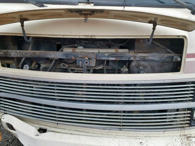 1GBKP37N8M3301499 - 1991 GMC MOTOR HOME CREAM photo 7