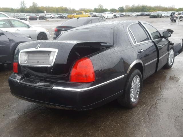 1LNHM83V76Y633064 - 2006 LINCOLN TOWN CAR D BLACK photo 4