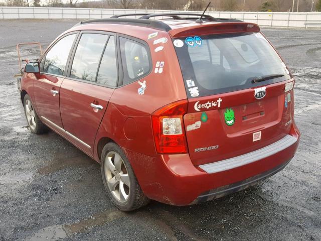 KNAFG526887161135 - 2008 KIA RONDO LX RED photo 3