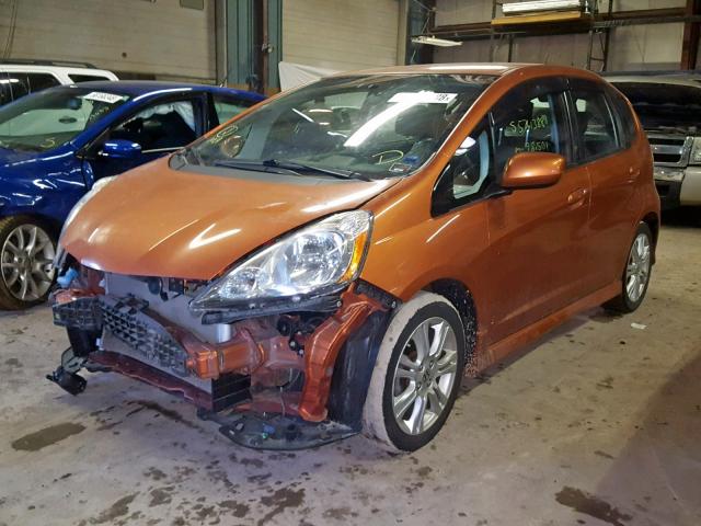 JHMGE8H47AS004010 - 2010 HONDA FIT SPORT ORANGE photo 2