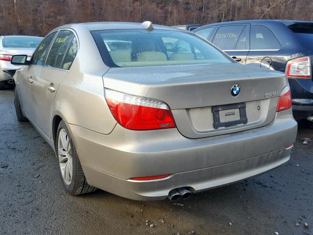 WBANV13529C153430 - 2009 BMW 528 XI TAN photo 3