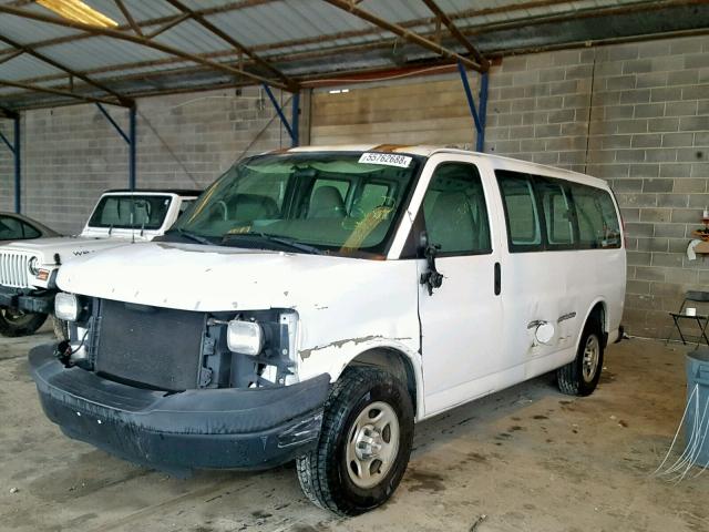 1GCEG15X061233926 - 2006 CHEVROLET EXPRESS G1 WHITE photo 2