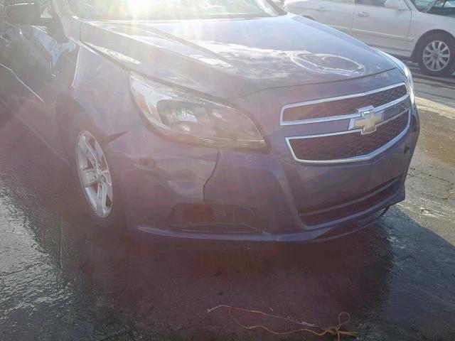 1G11B5SA5DF152417 - 2013 CHEVROLET MALIBU LS BLUE photo 9