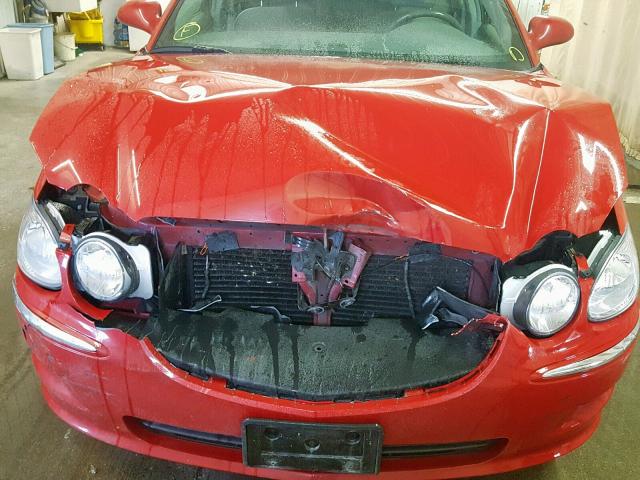 2G4WC582381170840 - 2008 BUICK LACROSSE C RED photo 9