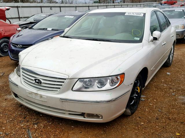 KMHFC46F27A178948 - 2007 HYUNDAI AZERA SE WHITE photo 2