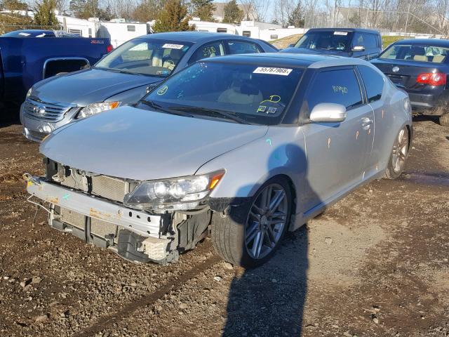 JTKJF5C76B3009787 - 2011 TOYOTA SCION TC 银色 照片 2
