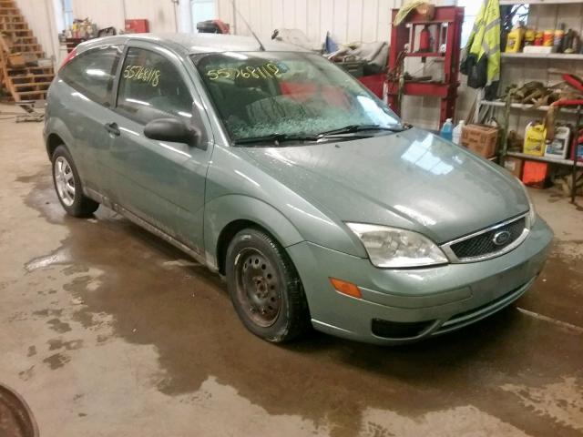 3FAFP31N35R156046 - 2005 FORD FOCUS ZX3 GREEN photo 1