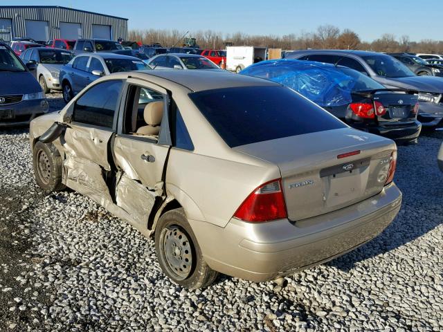 1FAFP34N26W242345 - 2006 FORD FOCUS ZX4 SILVER photo 3