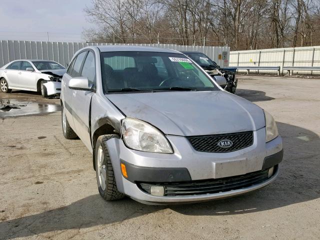 KNADE163186322582 - 2008 KIA RIO 5 SX SILVER photo 1