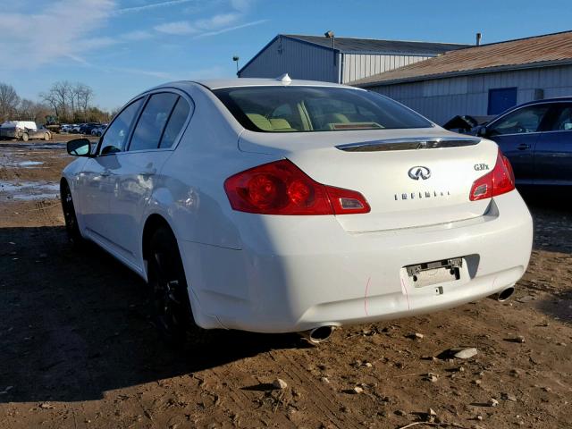 JNKCV61F09M050681 - 2009 INFINITI G37 WHITE photo 3