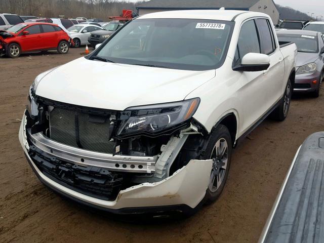 5FPYK2F64JB003272 - 2018 HONDA RIDGELINE WHITE photo 2