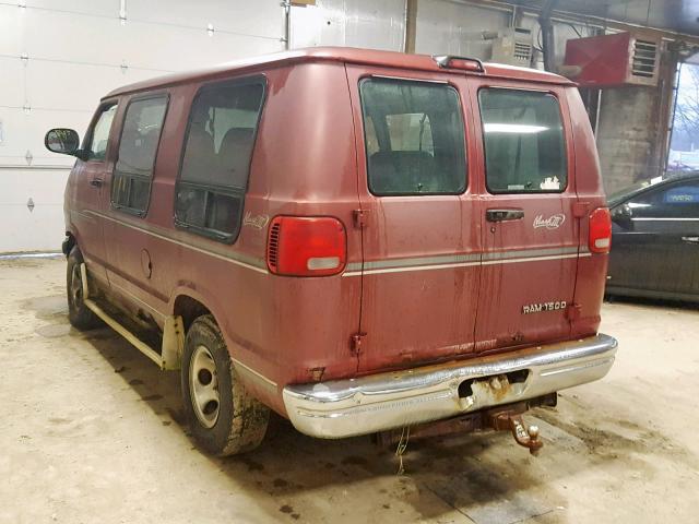 2B6HB11X6WK147725 - 1998 DODGE RAM VAN MAROON photo 3