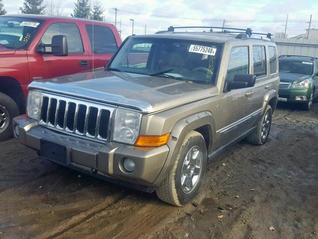 1J8HG58N96C169929 - 2006 JEEP COMMANDER GOLD photo 2