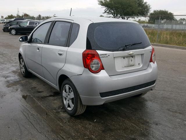 KL1TD66E89B317704 - 2009 CHEVROLET AVEO LS SILVER photo 3