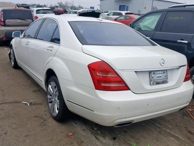 WDDNG9FB6AA302926 - 2010 MERCEDES-BENZ S 400 WHITE photo 3