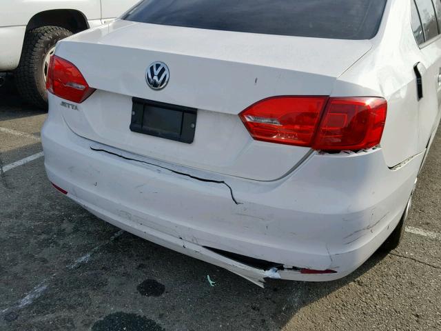 3VW2K7AJ7BM391258 - 2011 VOLKSWAGEN JETTA BASE WHITE photo 9