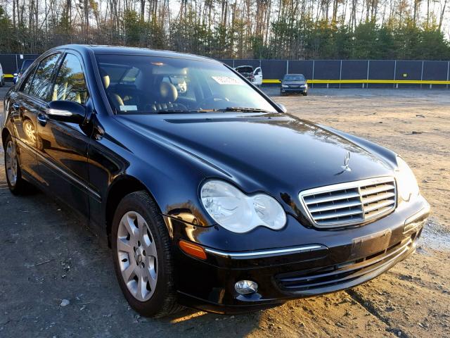 WDBRF61J65F631466 - 2005 MERCEDES-BENZ C 240 BLACK photo 1