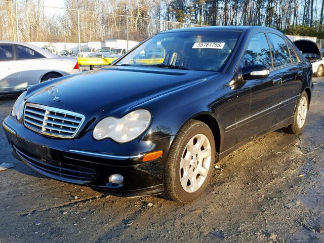 WDBRF61J65F631466 - 2005 MERCEDES-BENZ C 240 BLACK photo 2