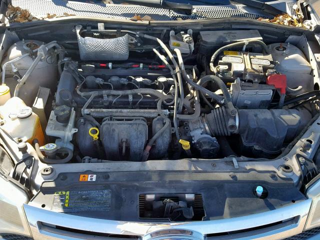 1FAHP34NX8W143915 - 2008 FORD FOCUS S/SE SILVER photo 7