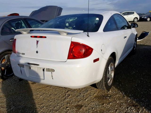 1G2AL15F477356519 - 2007 PONTIAC G5 WHITE photo 4