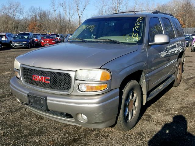 1GKEK63U32J135394 - 2002 GMC DENALI BEIGE photo 2