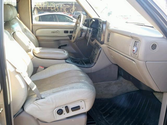 1GKEK63U32J135394 - 2002 GMC DENALI BEIGE photo 5