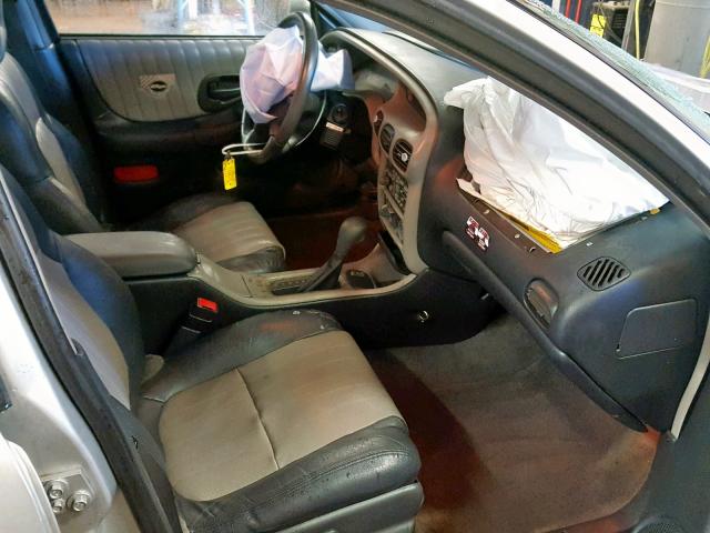 1G2WP52K61F143135 - 2001 PONTIAC GRAND PRIX SILVER photo 5