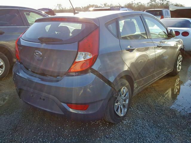 KMHCT5AE8HU302065 - 2017 HYUNDAI ACCENT SE GRAY photo 4