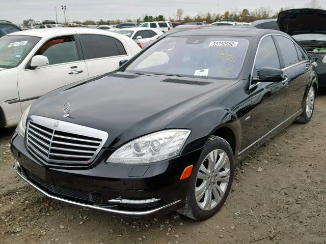 WDDNG9FB2AA302339 - 2010 MERCEDES-BENZ S 400 BLACK photo 2