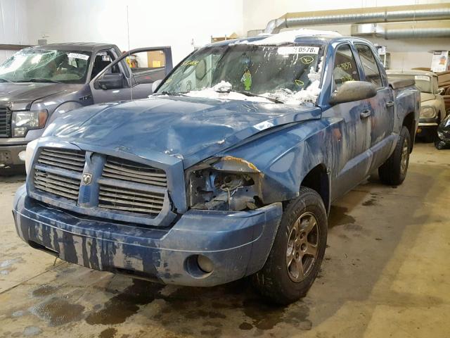 1D7HE28N96S542068 - 2006 DODGE DAKOTA QUA BLUE photo 2