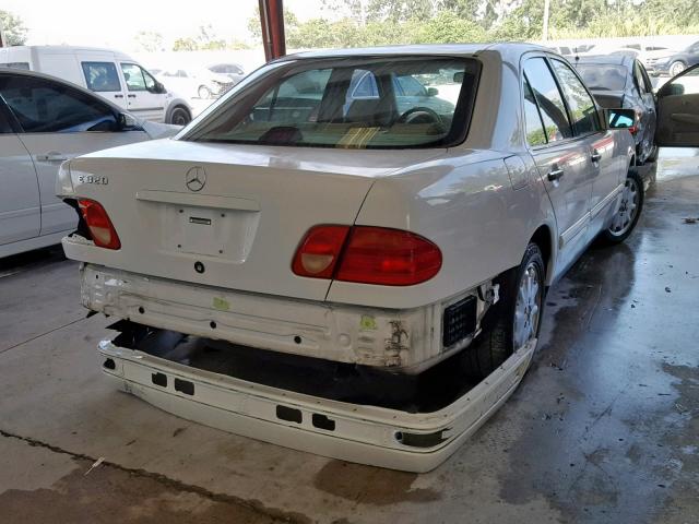 WDBJF65F3WA521136 - 1998 MERCEDES-BENZ E 320 WHITE photo 4