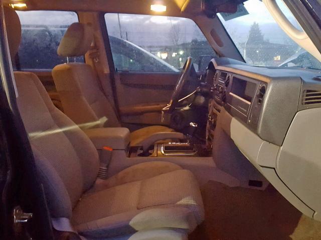 1J8HG48K86C122827 - 2006 JEEP COMMANDER BLACK photo 5