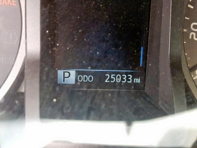 3TMAZ5CN0HM046693 - 2017 TOYOTA TACOMA DOU SILVER photo 8