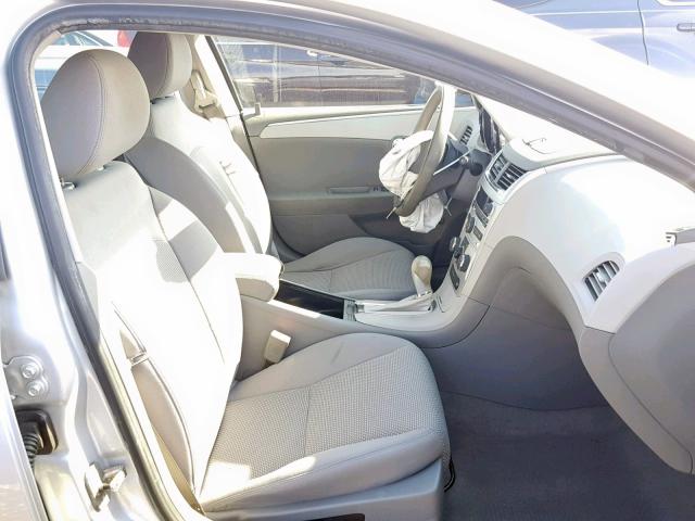 1G1ZC5EB9AF295225 - 2010 CHEVROLET MALIBU 1LT SILVER photo 5
