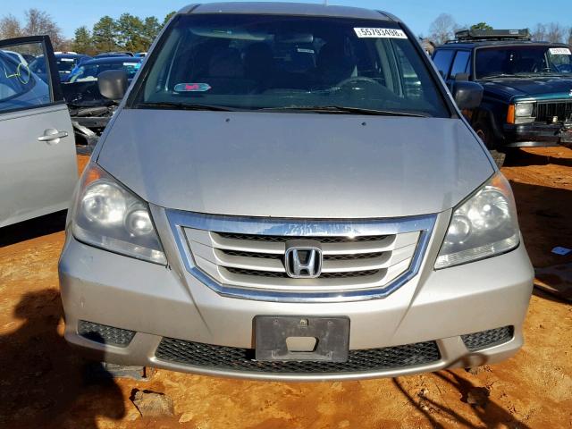 5FNRL38228B040311 - 2008 HONDA ODYSSEY LX SILVER photo 9