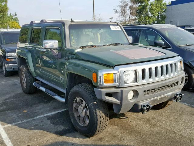 5GTDN136968107379 - 2006 HUMMER H3 GREEN photo 1